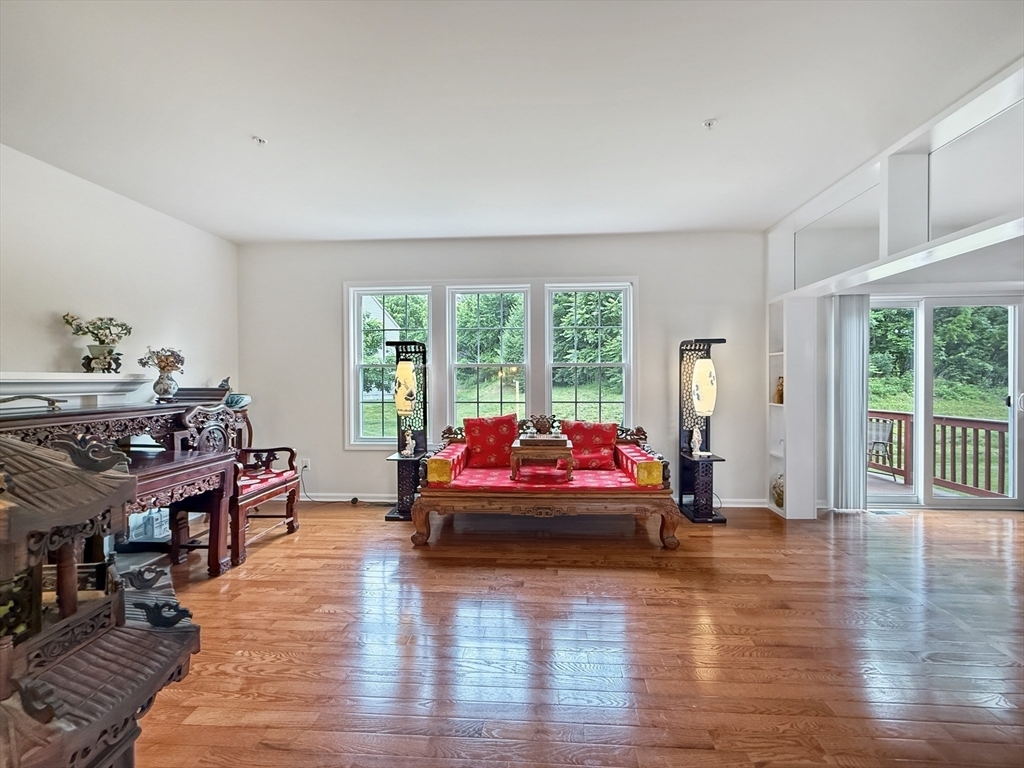 Property Photo:  12 Grandview Dr 12  MA 01748 