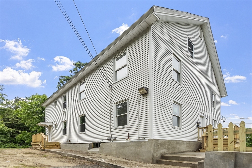 Property Photo: 551 Chestnut St MA 01331