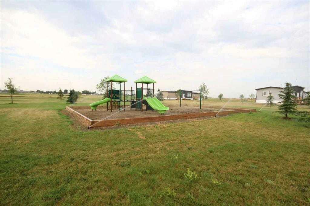 Photo de la propriété: 2 Meadows Way AB T1G 2A2