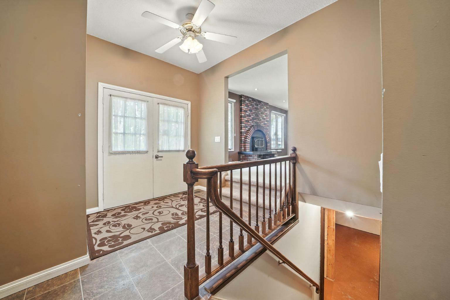 Property Photo: 76 Best Crescent AB T4R 1H6