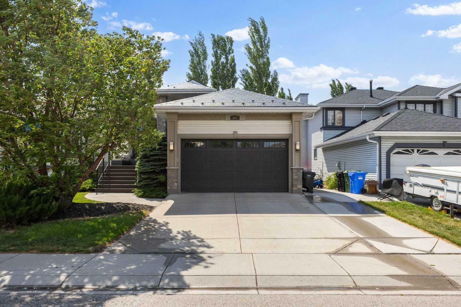 Property Photo: 107 Douglas Woods Grove SE AB T2Z 2H6