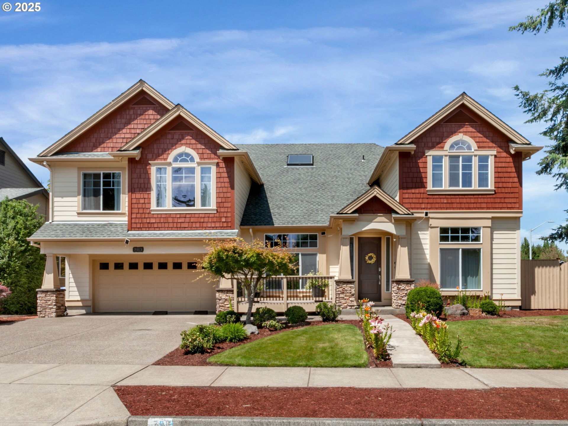 7913 SW Leiser Ln  Portland OR 97224 photo