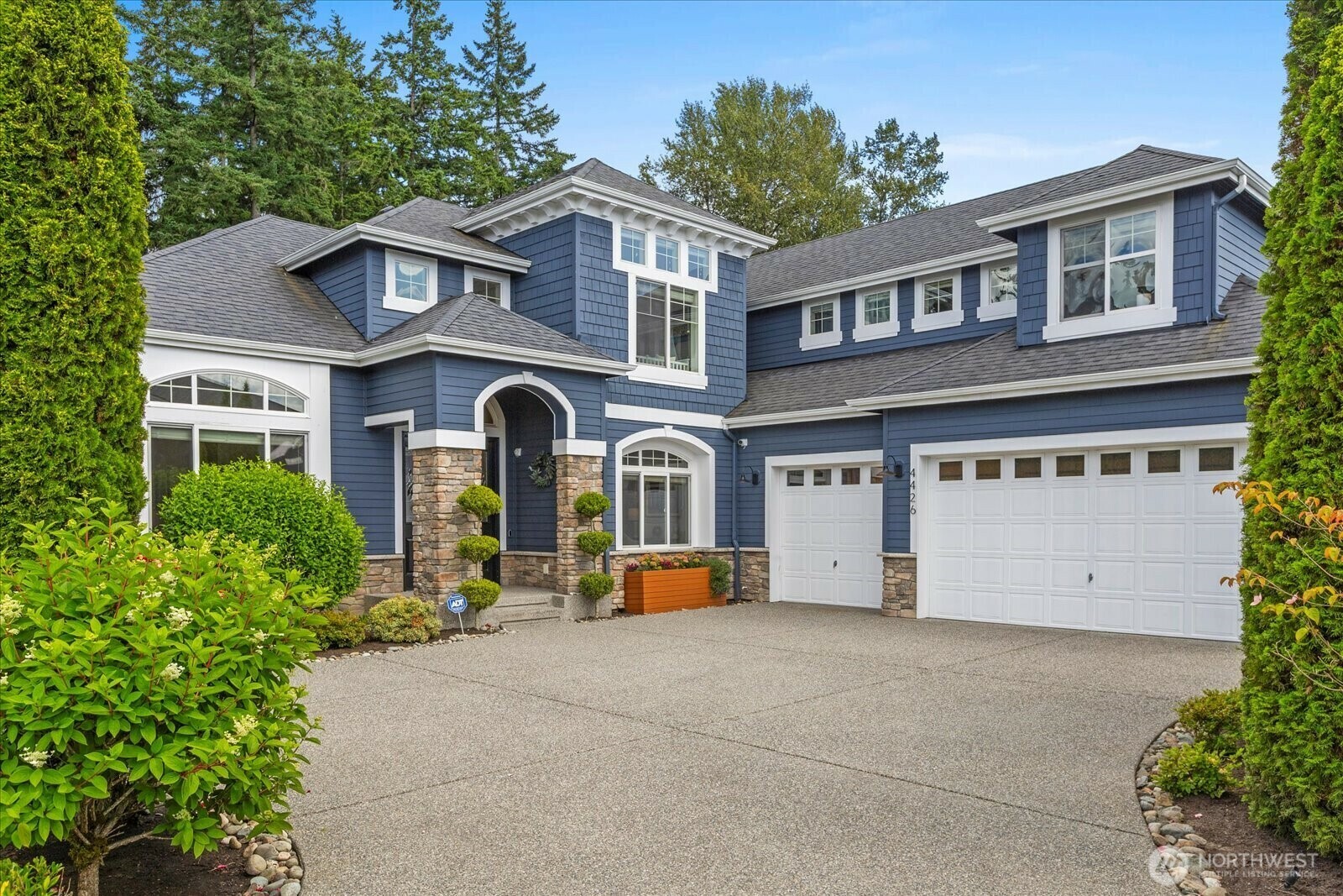 Property Photo: 4426 219th Place SE WA 98021