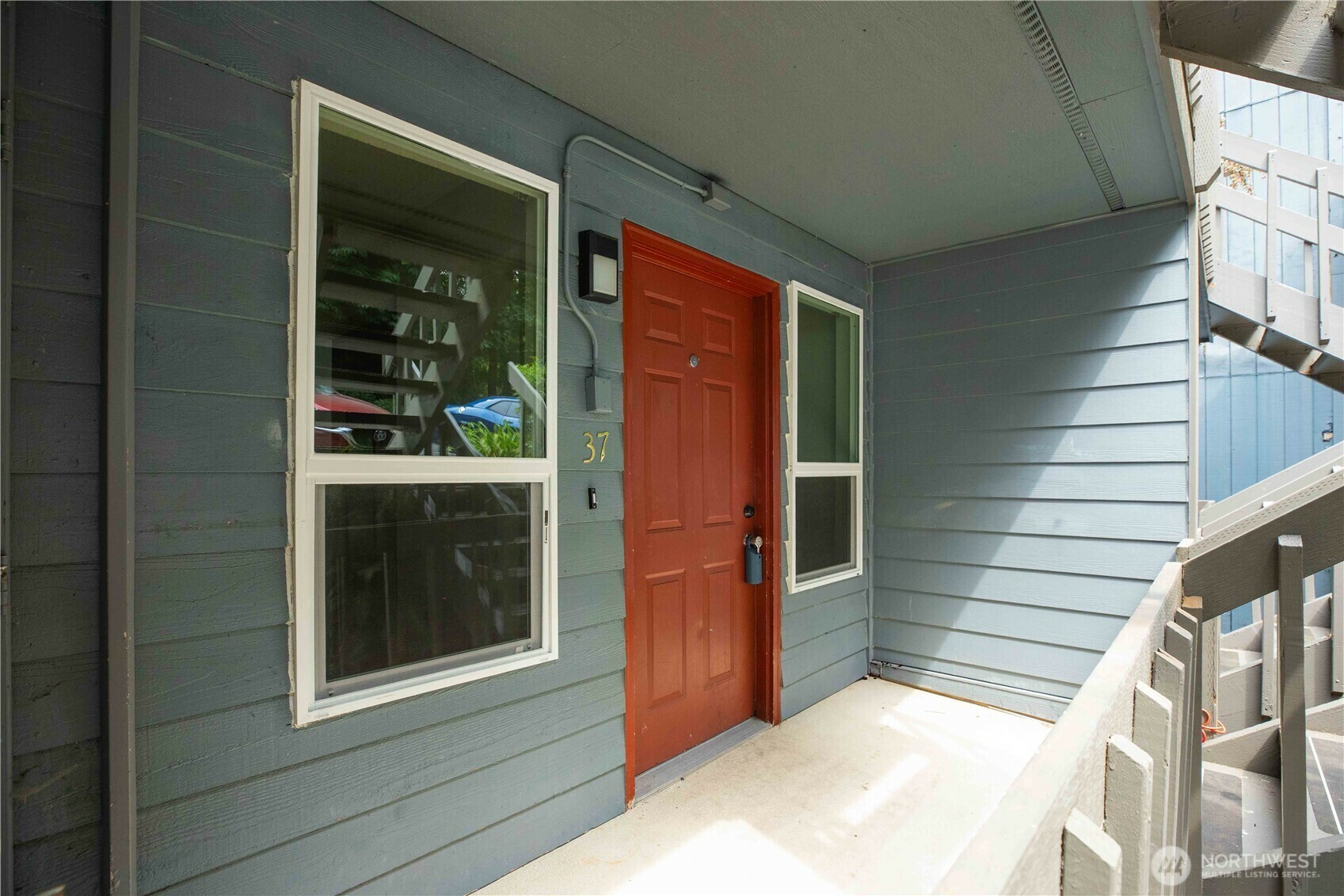 Property Photo: 500 N National Avenue 37 WA 98312