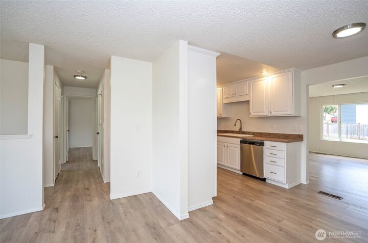 3334 N Bennett Street  Tacoma WA 98407 photo