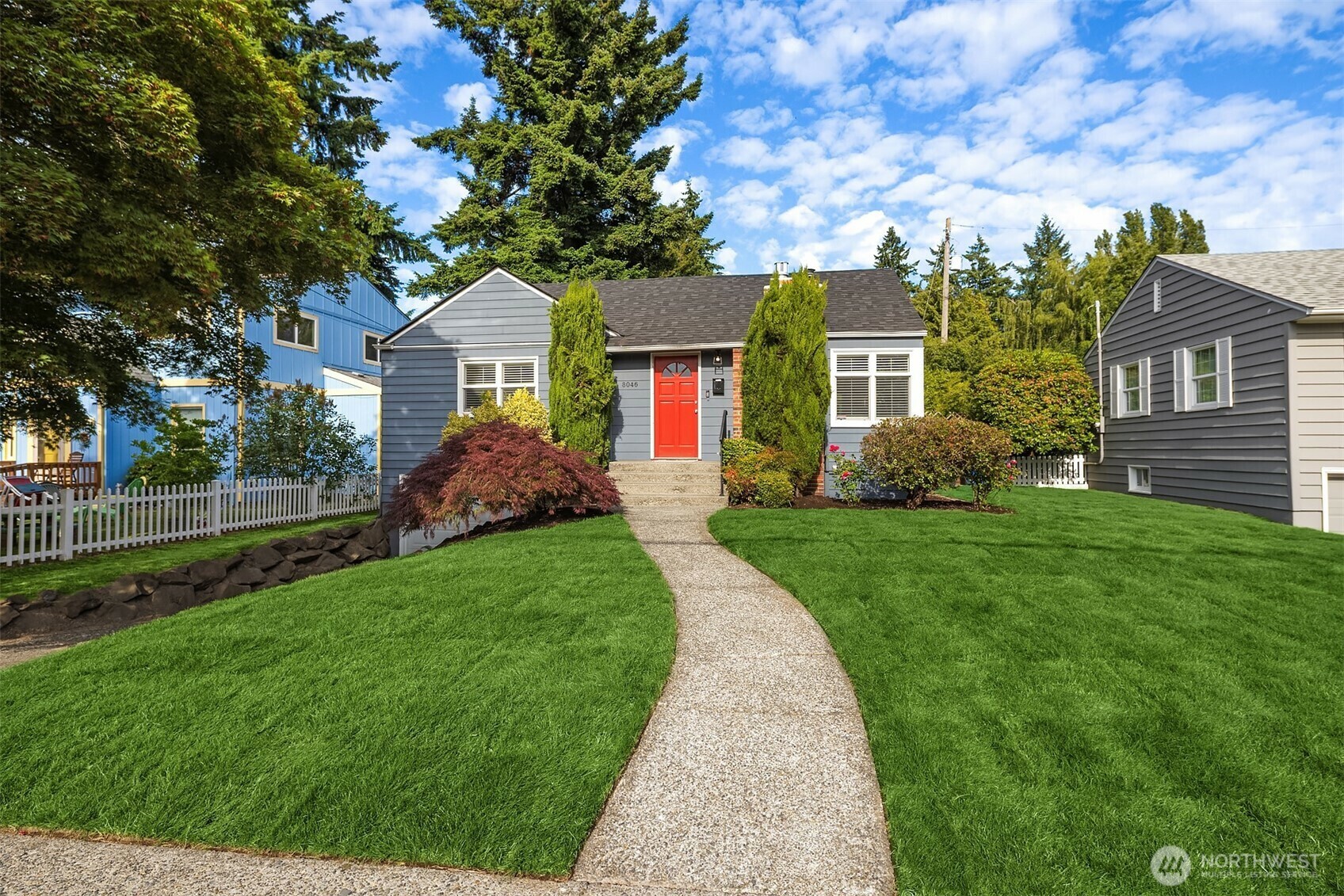 Property Photo: 8046 40th Avenue NE WA 98115