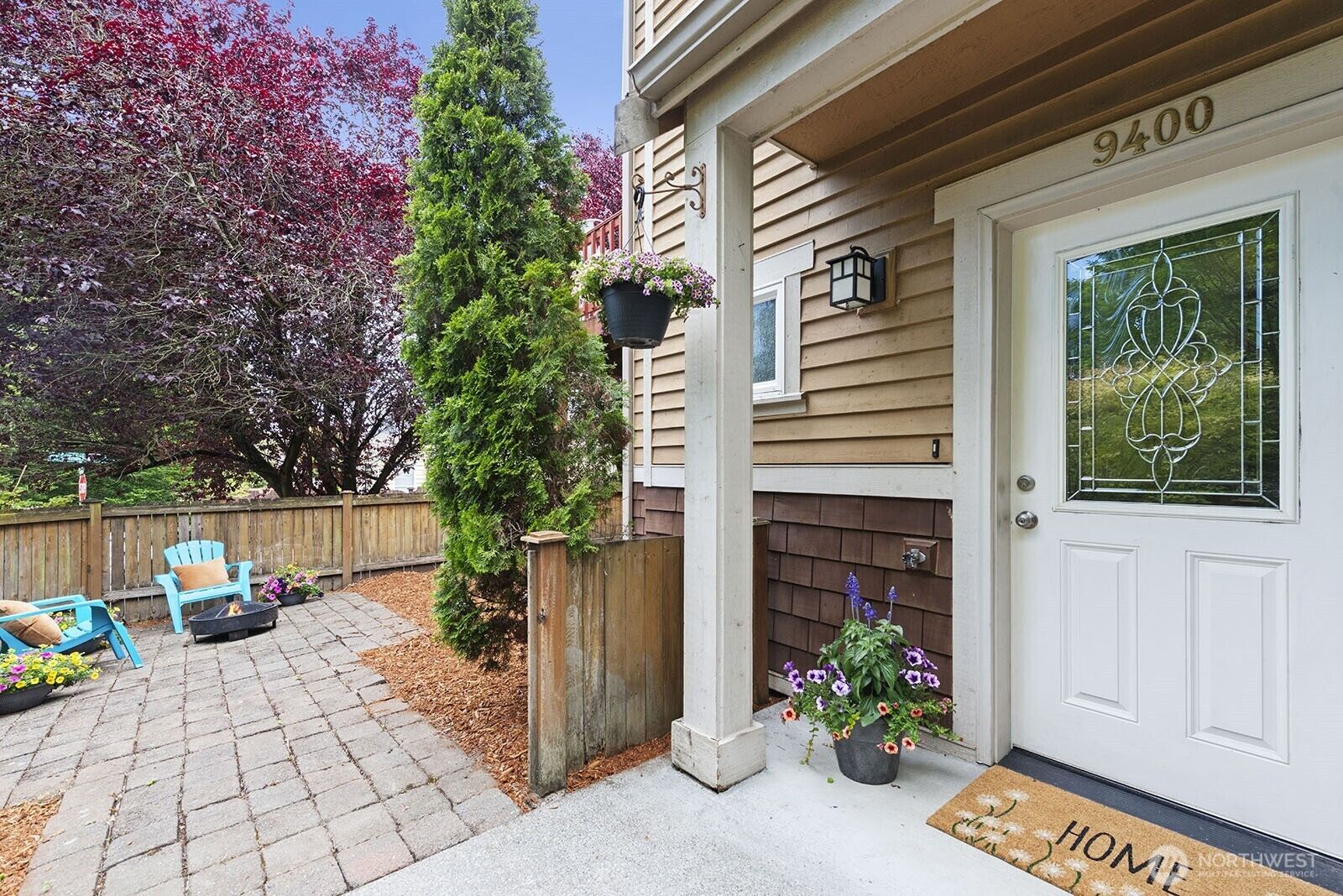 Property Photo:  9400  35th Avenue SW  WA 98126 