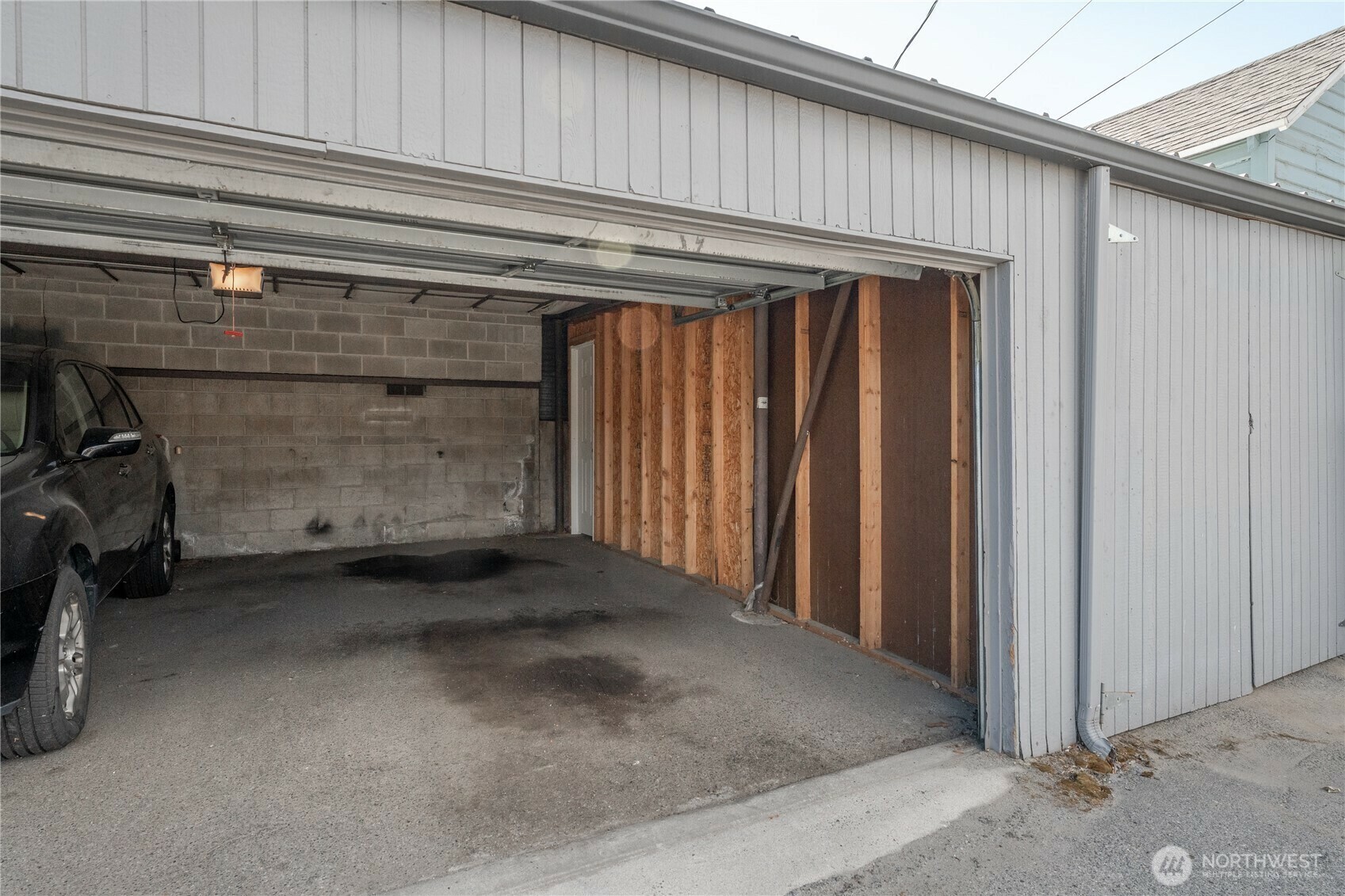 Property Photo: 201 Pennsylvania Avenue 15 WA 98801