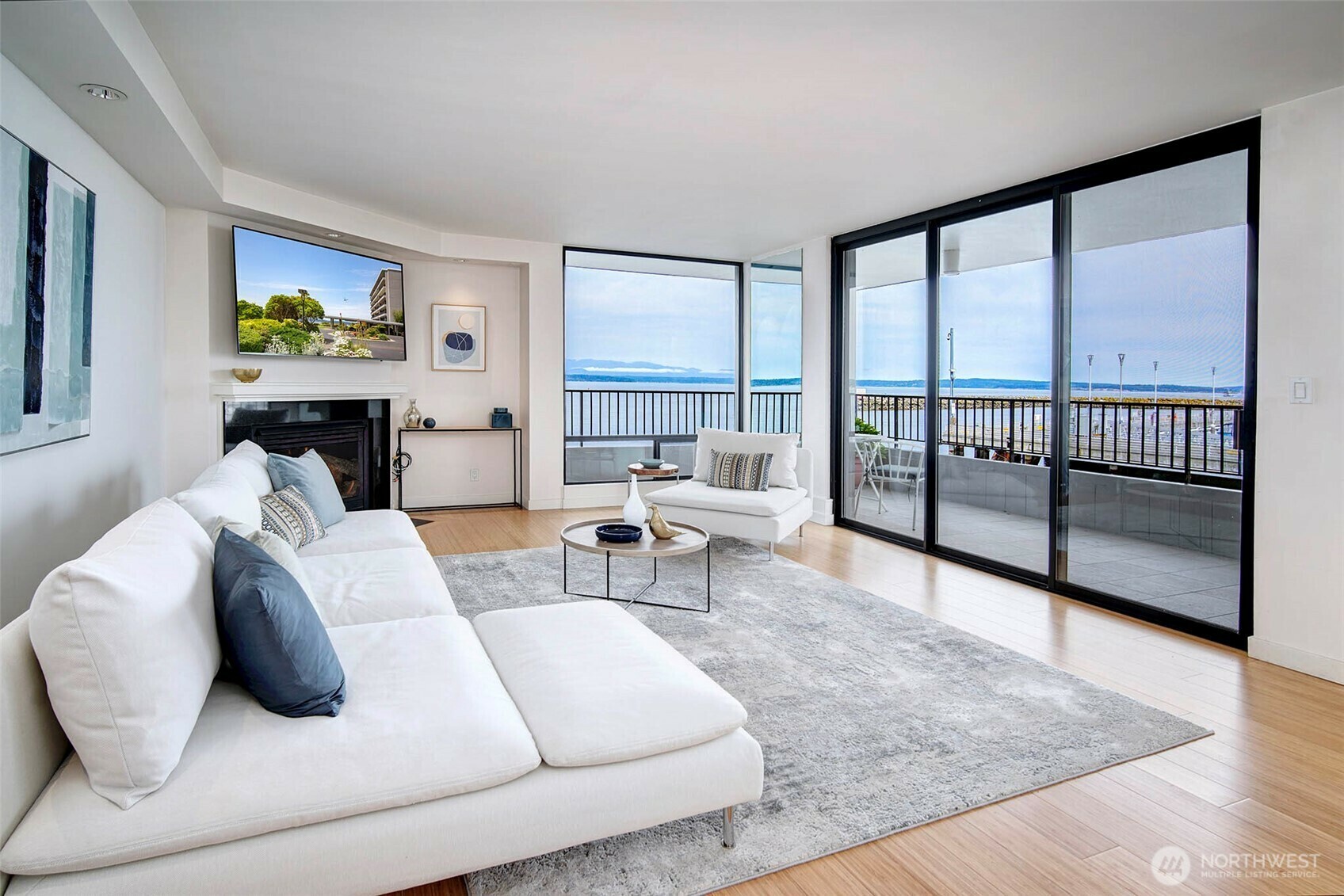 Property Photo: 6533 Seaview Avenue NW A201 WA 98117