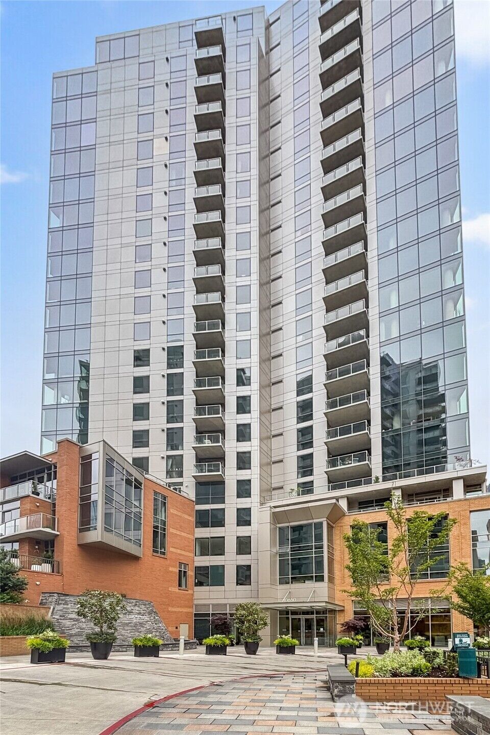 Property Photo:  10650 NE 9th Place 3208  WA 98004 