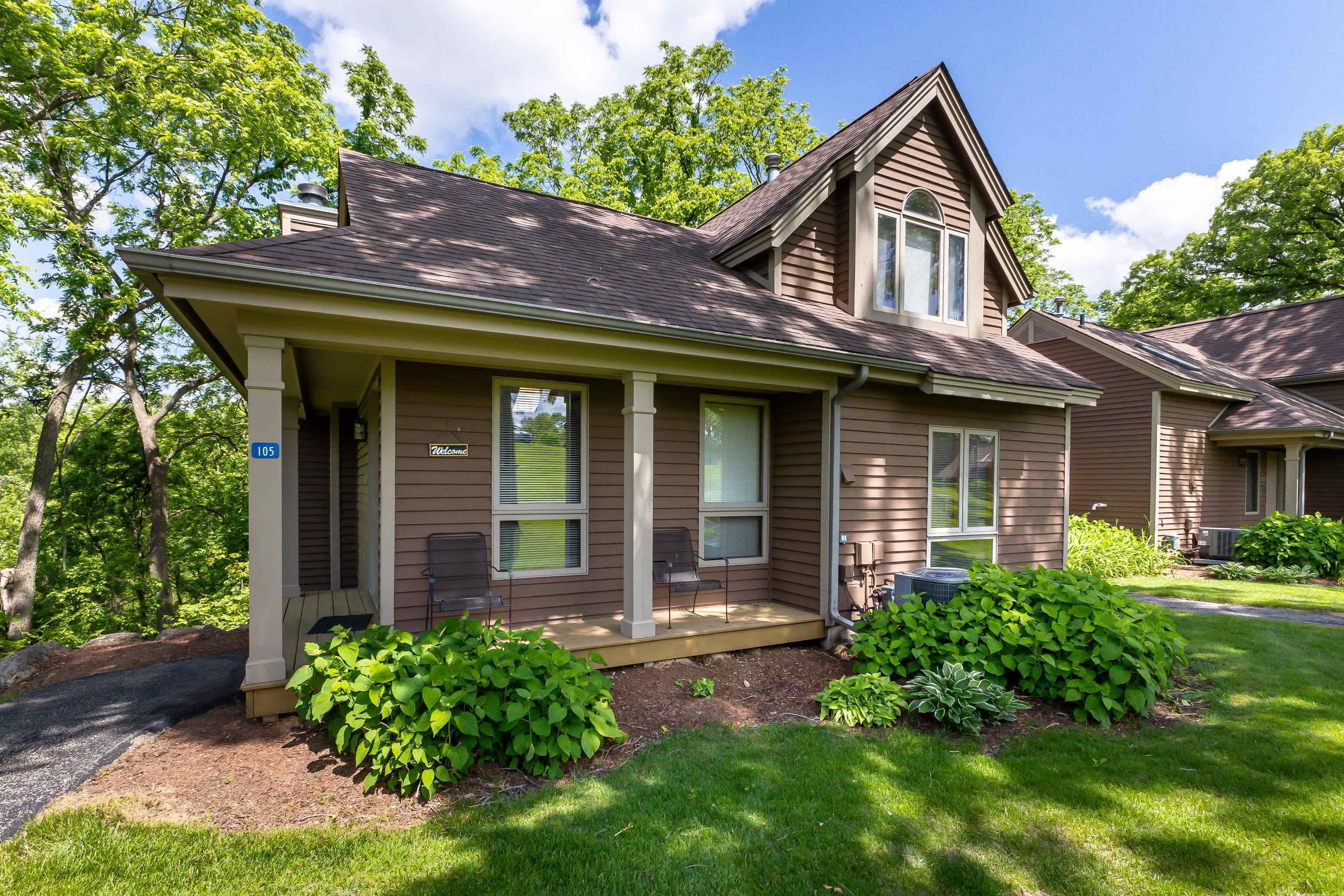 Property Photo: 105 Walnut Hill Drive IL 61036