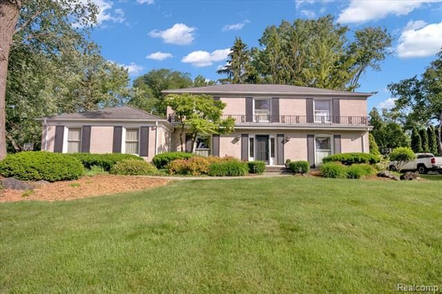 Property Photo:  5116 Mohr Valley Lane  MI 48304 