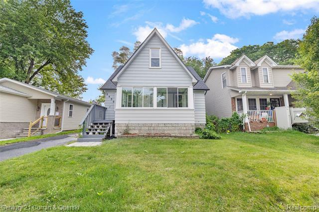 Property Photo: 4454 Monroe Street MI 48125
