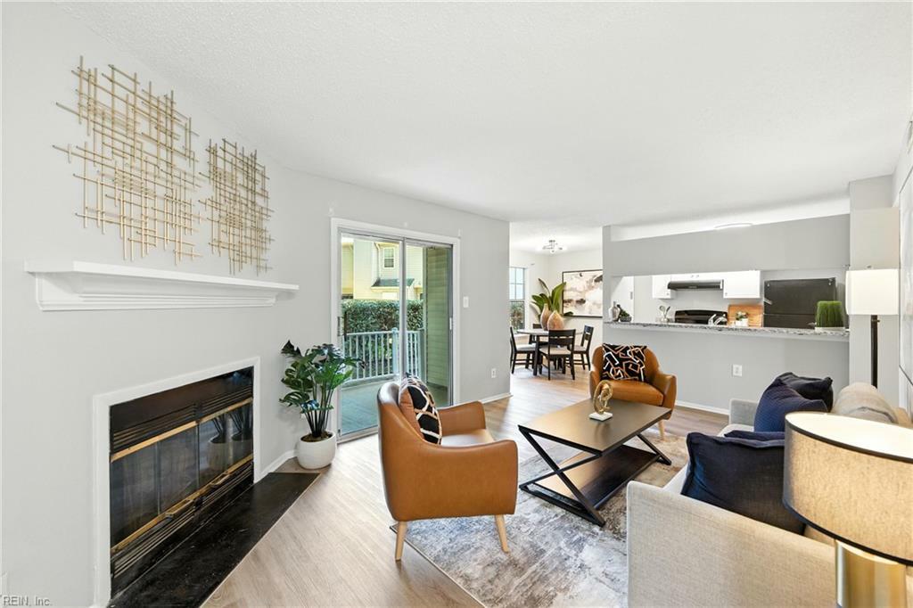 Property Photo: 628 Crows Nest Ct 101 VA 23462