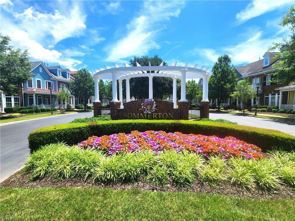 Property Photo: 1404 Sommerton Way VA 23320