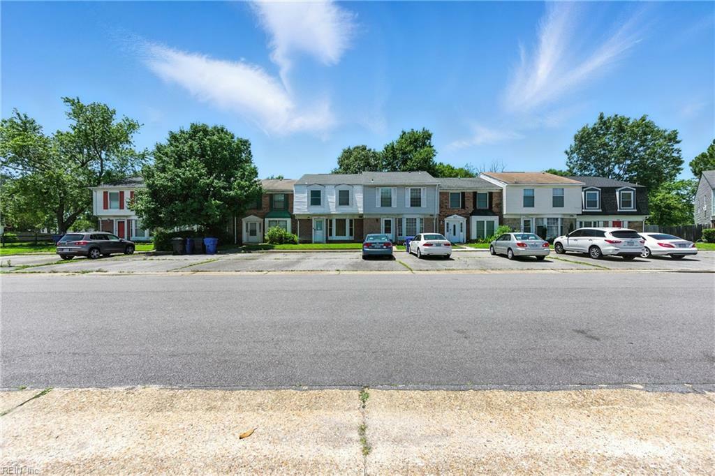 Property Photo:  569 Chancery Ln  VA 23452 