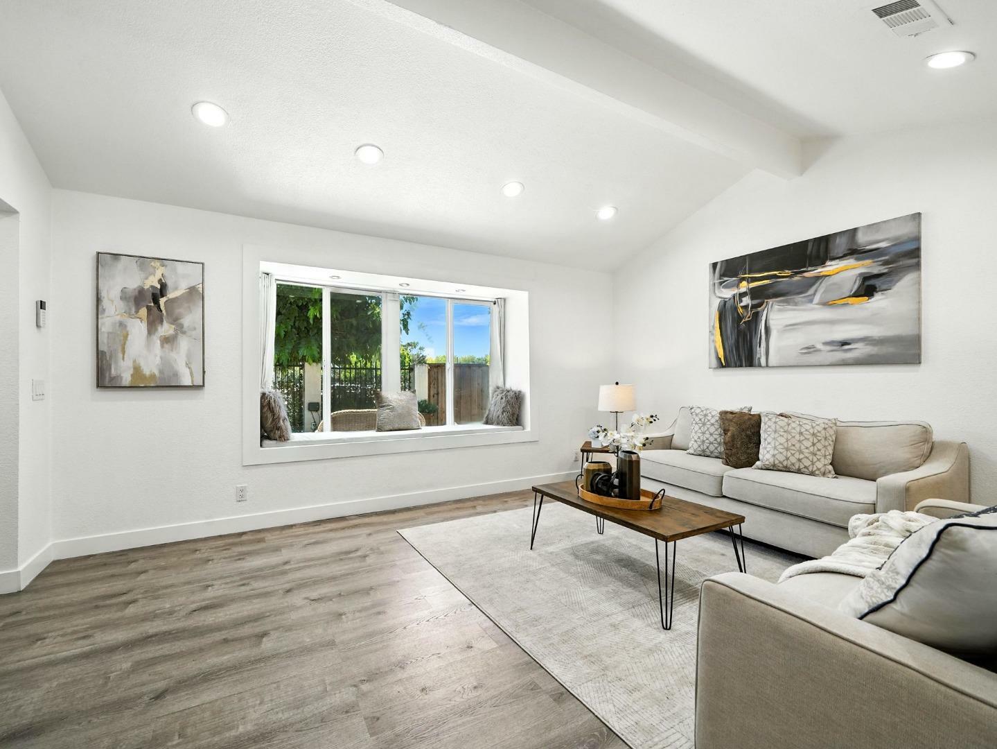 Property Photo: 1641 Rue Avati CA 95131