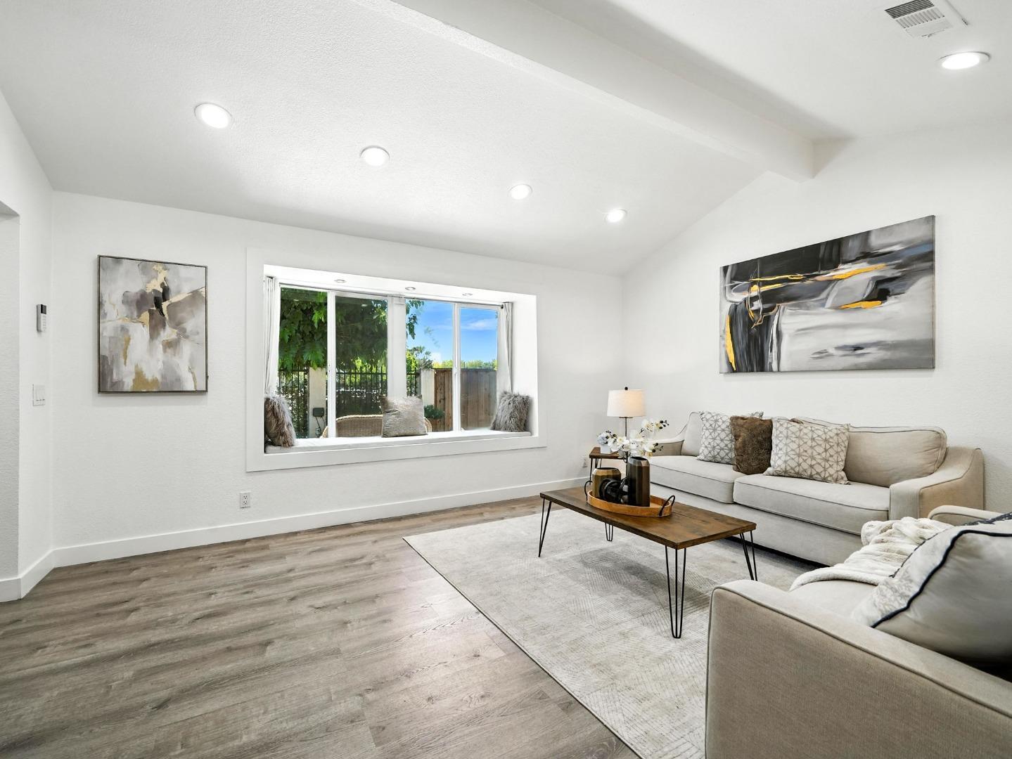 Property Photo: 1641 Rue Avati CA 95131
