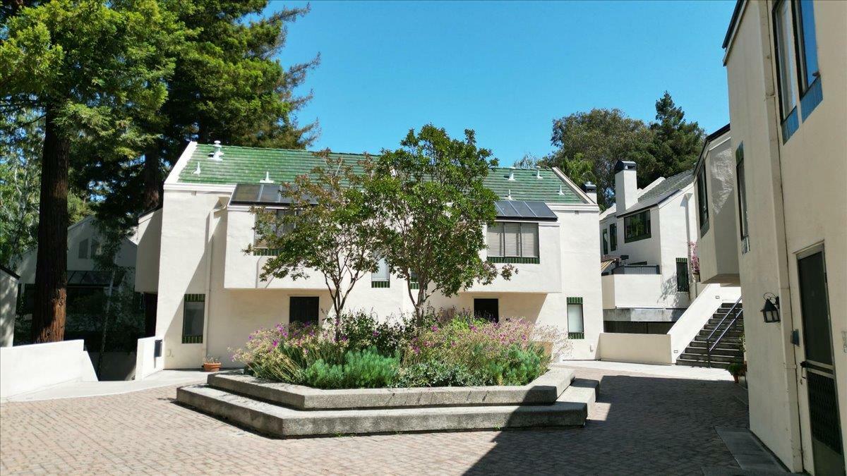 Property Photo: 181 Centre Street 25 CA 94041