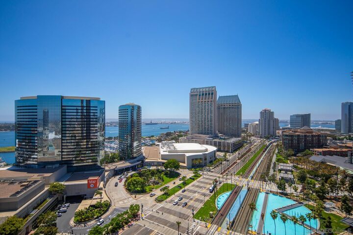 Property Photo: 100 Harbor Dr 2205 CA 92101