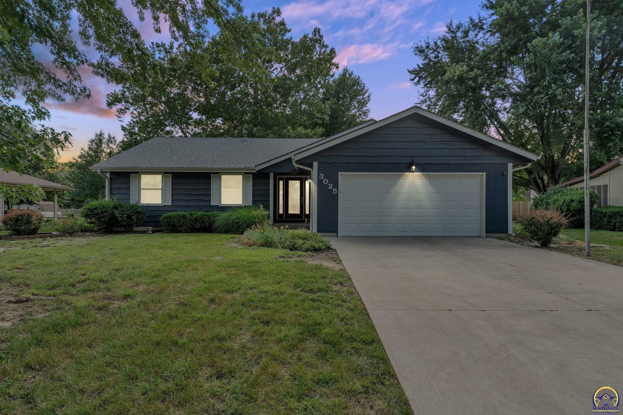 Property Photo: 3025 SW Lincolnshire Rd KS 66614