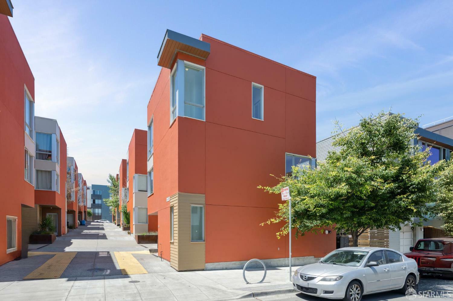 Property Photo:  100 Avocet Way  CA 94124 
