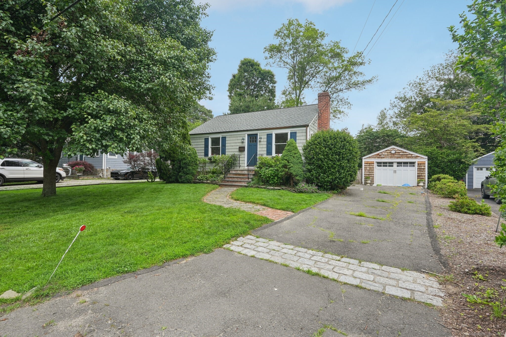 Property Photo:  37 Cedar Crest Place  CT 06854 