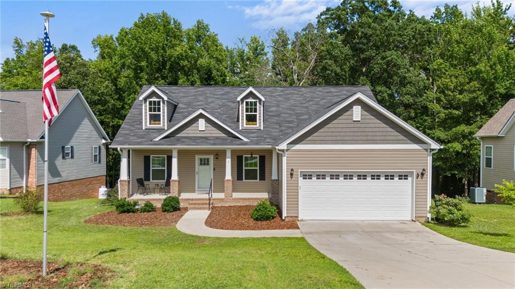 Property Photo:  7 Roselynn Lane  NC 27360 