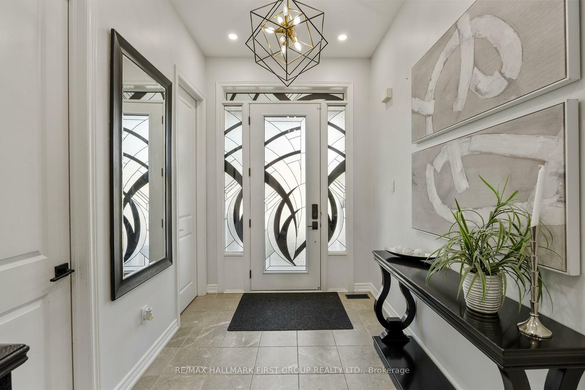 Property Photo:  133 Auckland Drive  ON L1P 0J4 