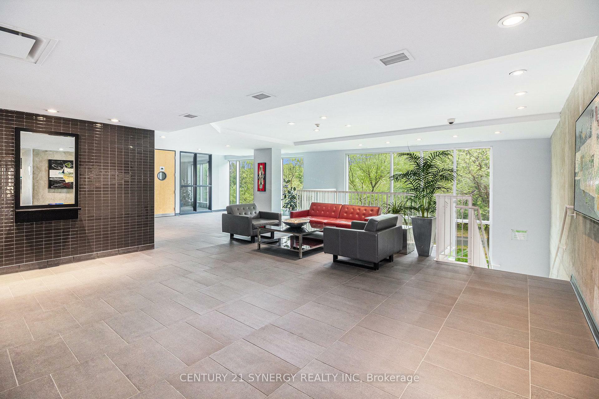 Property Photo: 250 Lett Street 906 ON K1R 0A8