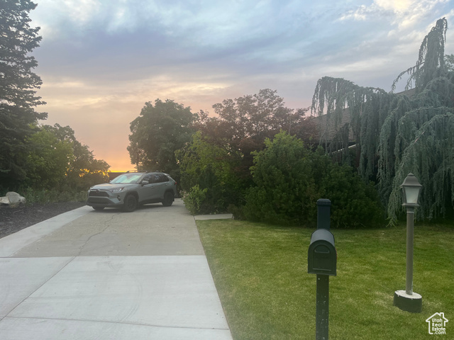 Property Photo: 9682 S Quail Ridge Rd S UT 84092