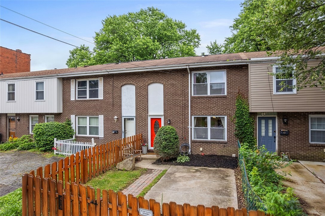 Property Photo: 416 N Beatty St PA 15206