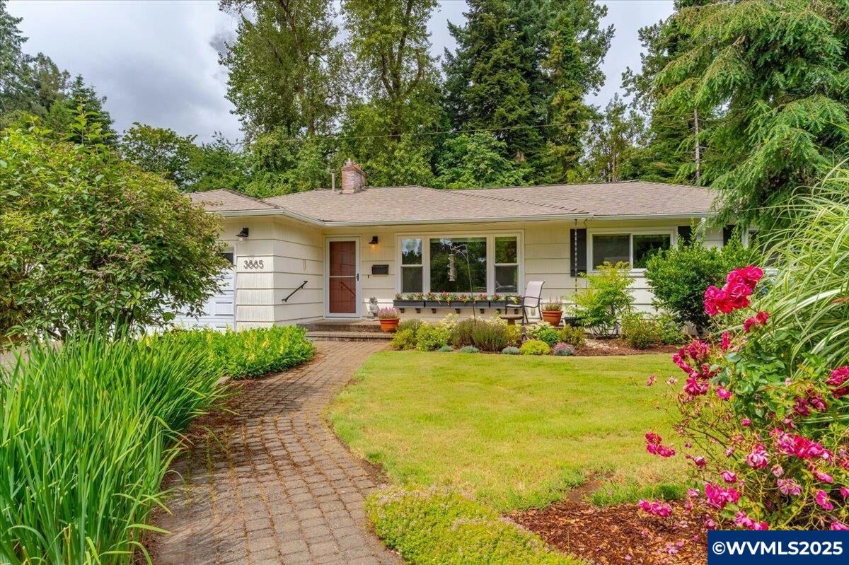 Property Photo:  3885 Saxon Dr S  OR 97302 
