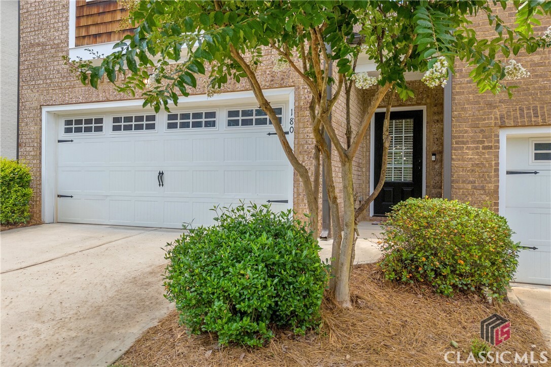 Property Photo: 180 Elliot Circle GA 30677