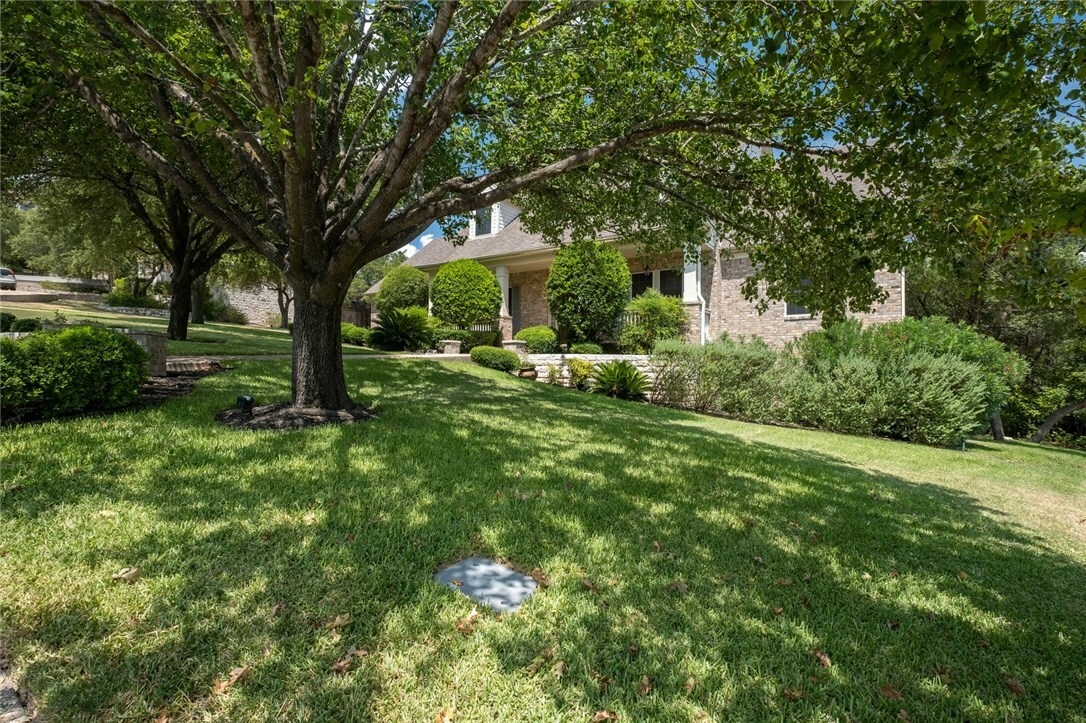 Property Photo:  1733 Canonero Drive  TX 78746 