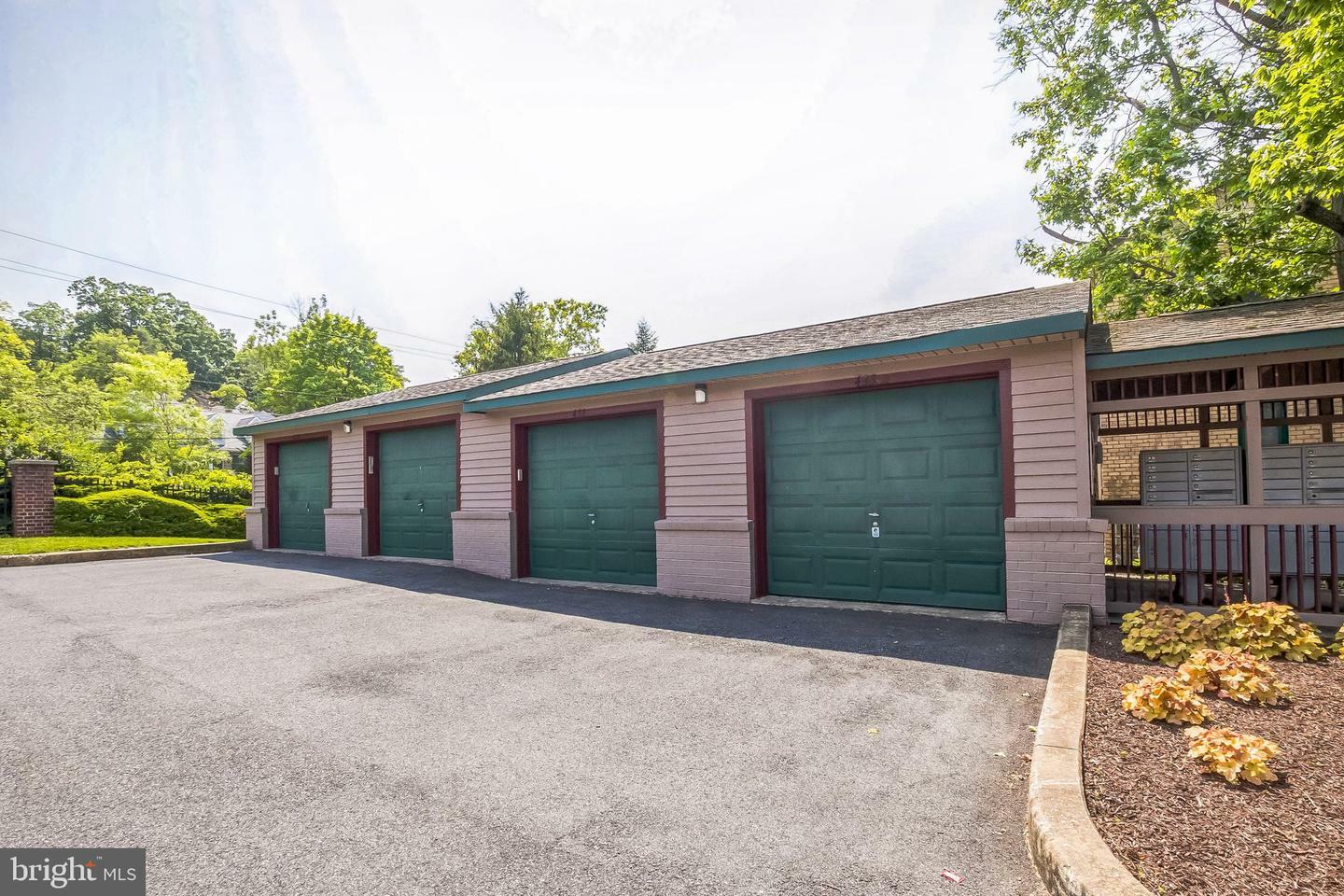 Property Photo:  8002 Westview Road 8002  DE 19802 