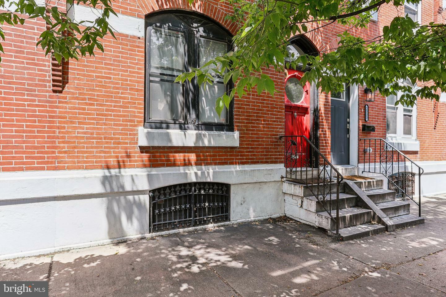Property Photo: 2335 Christian Street PA 19146
