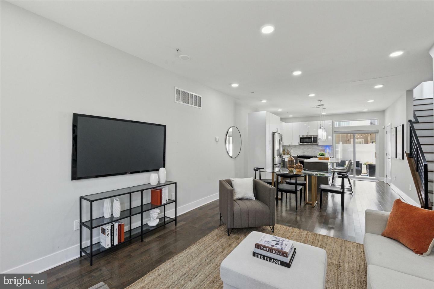 Property Photo:  1738 Montrose Street A  PA 19146 