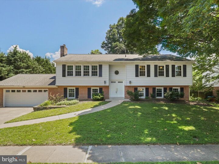 4714 38th Place N  Arlington VA 22207 photo