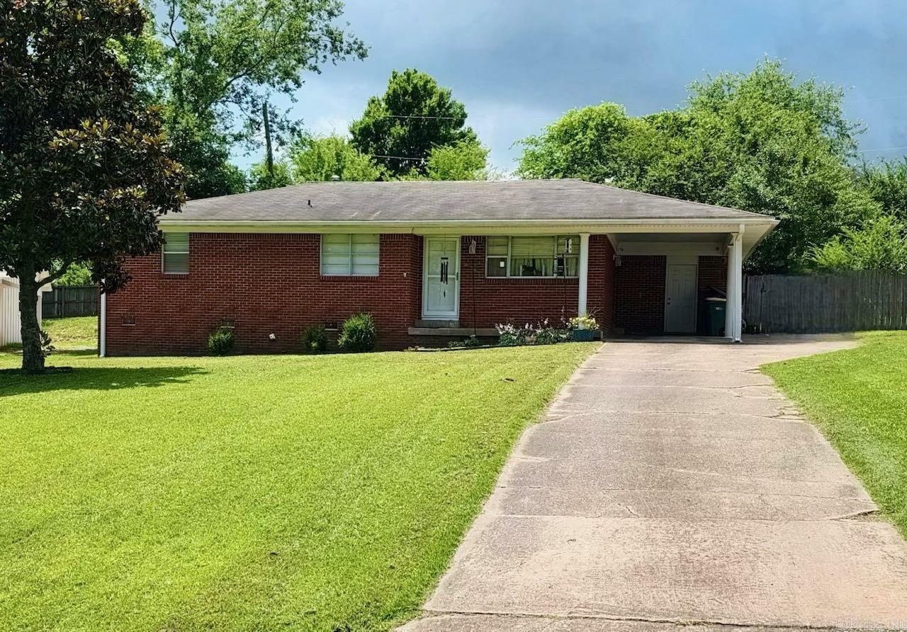 Property Photo: 6312 Sandy Lane AR 72204
