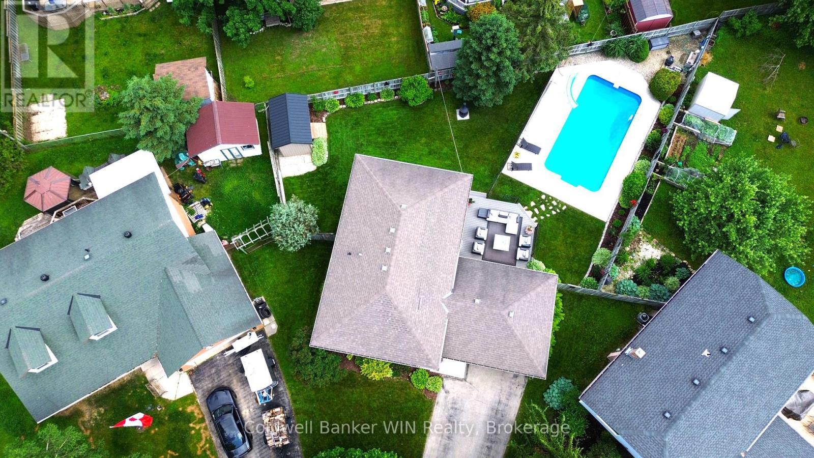Property Photo: 250 Justin'S Place ON N0G 2L3