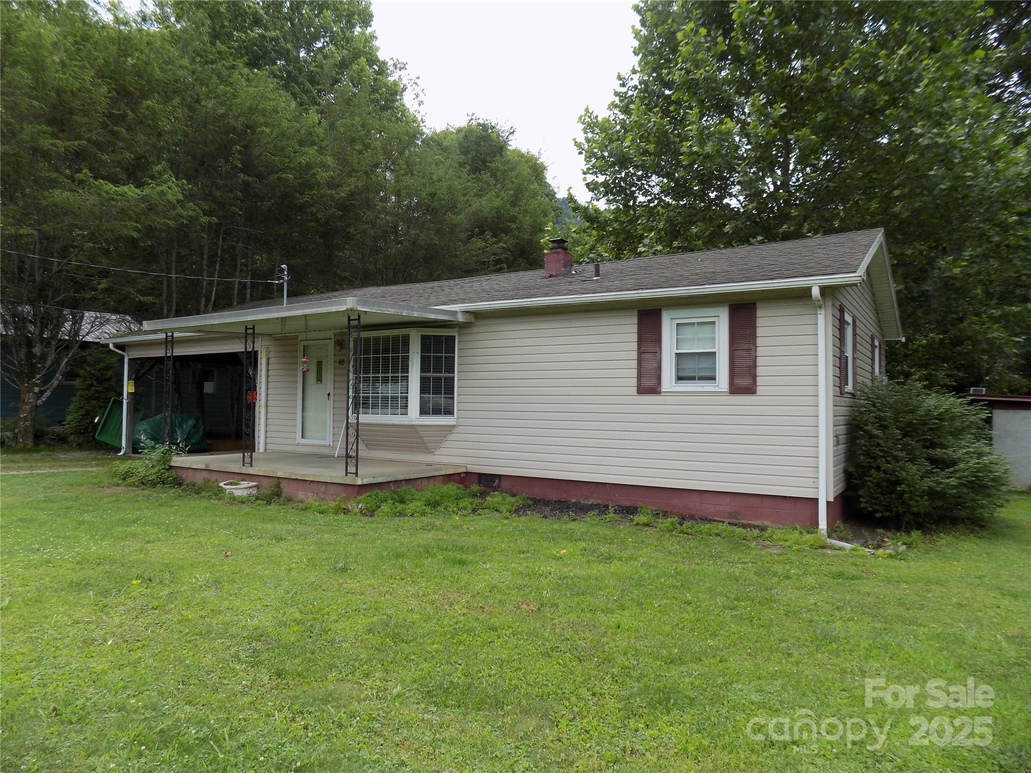 Property Photo: 48 Cornwell Drive NC 28786