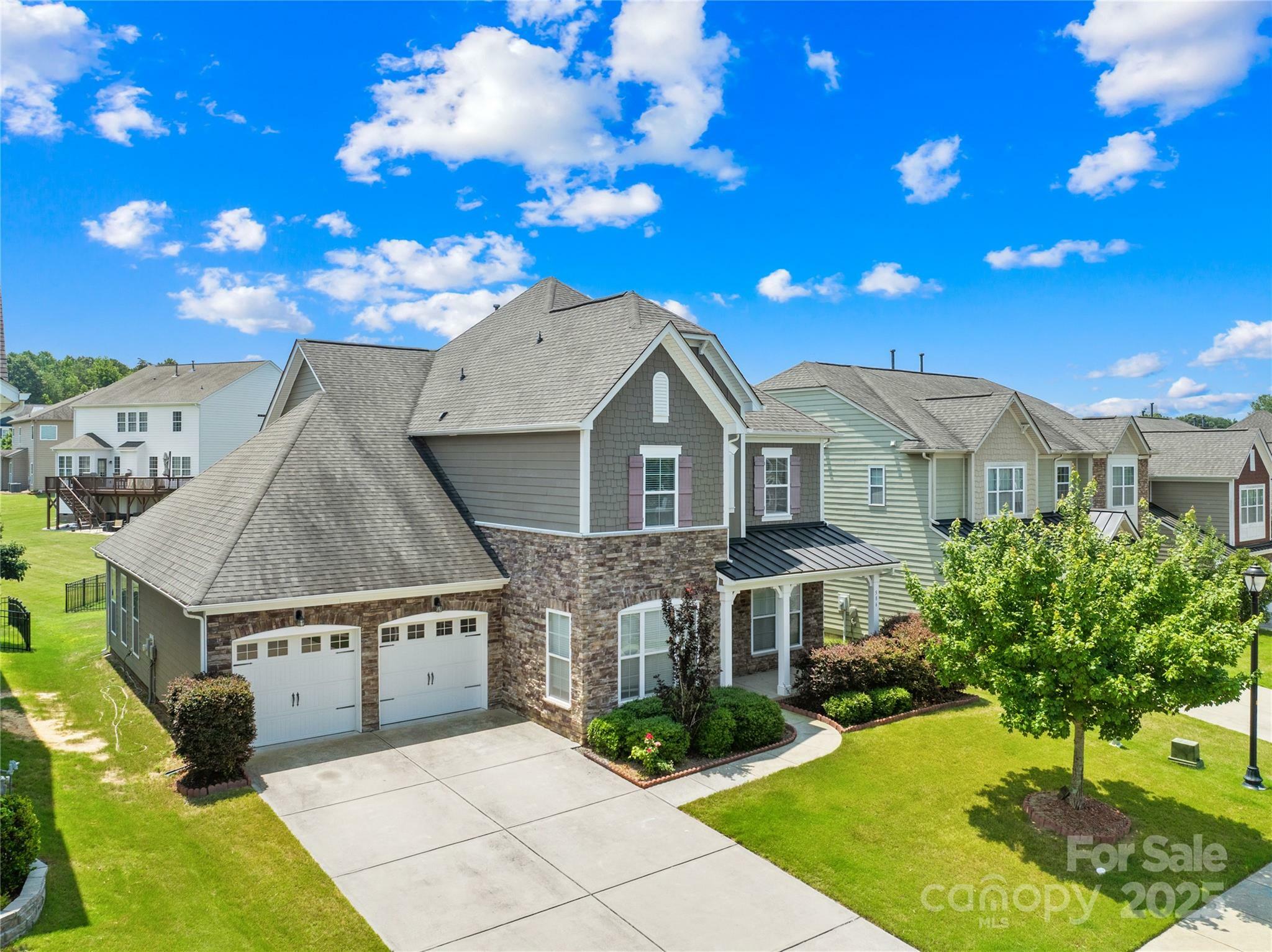 Property Photo: 586 Brookhaven Drive SC 29708