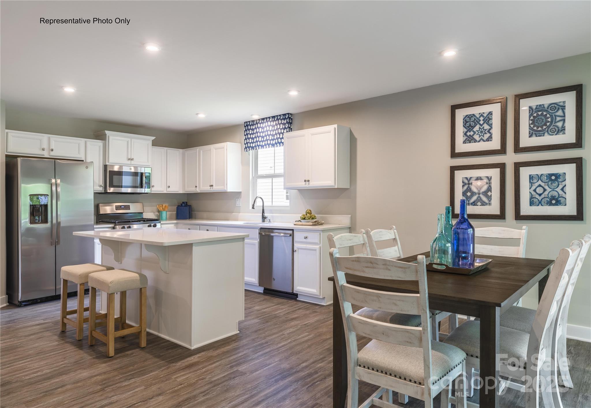 Property Photo: 565 Nesbe Street 2220 SC 29720
