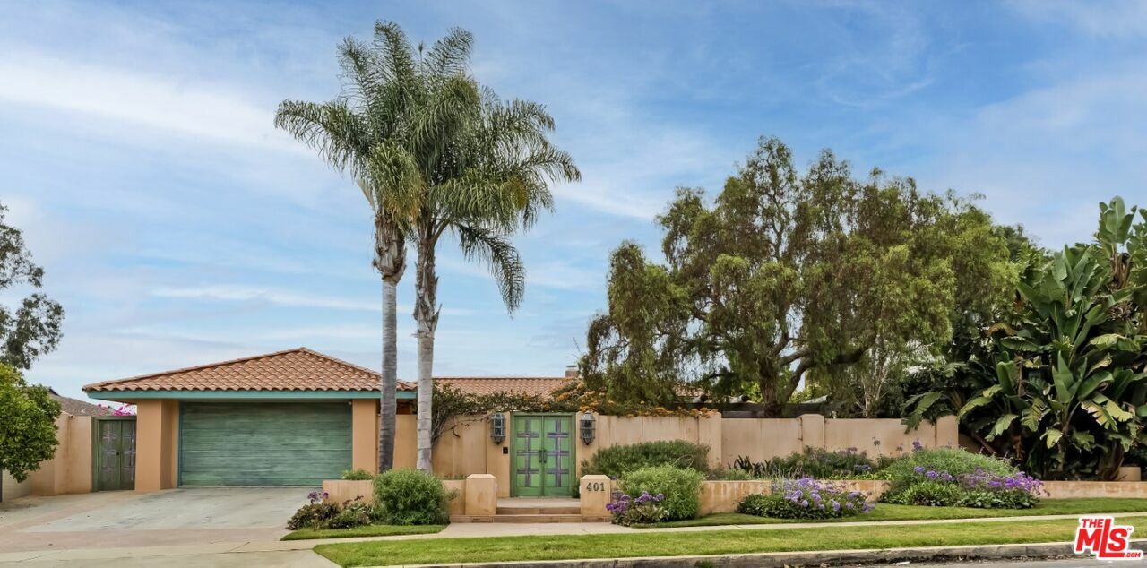 401 Alma Real Dr  Pacific Palisades CA 90272 photo
