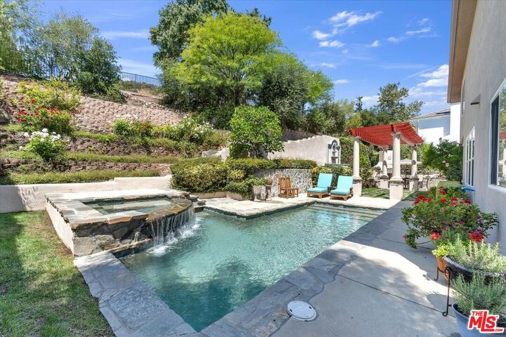 Property Photo:  1535 Verde Ridge Ln  CA 91361