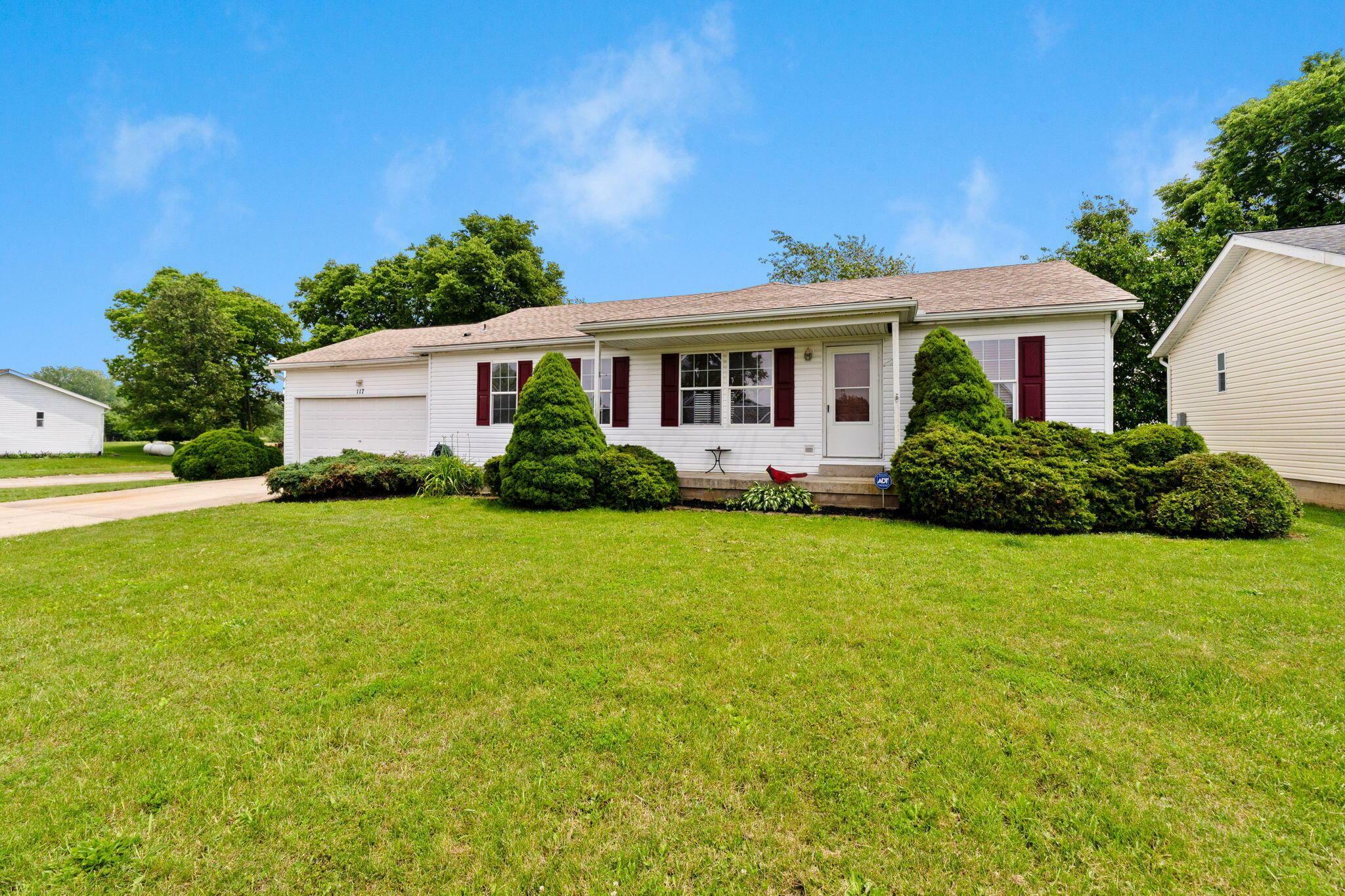 Property Photo: 117 Abbey Lane OH 43060