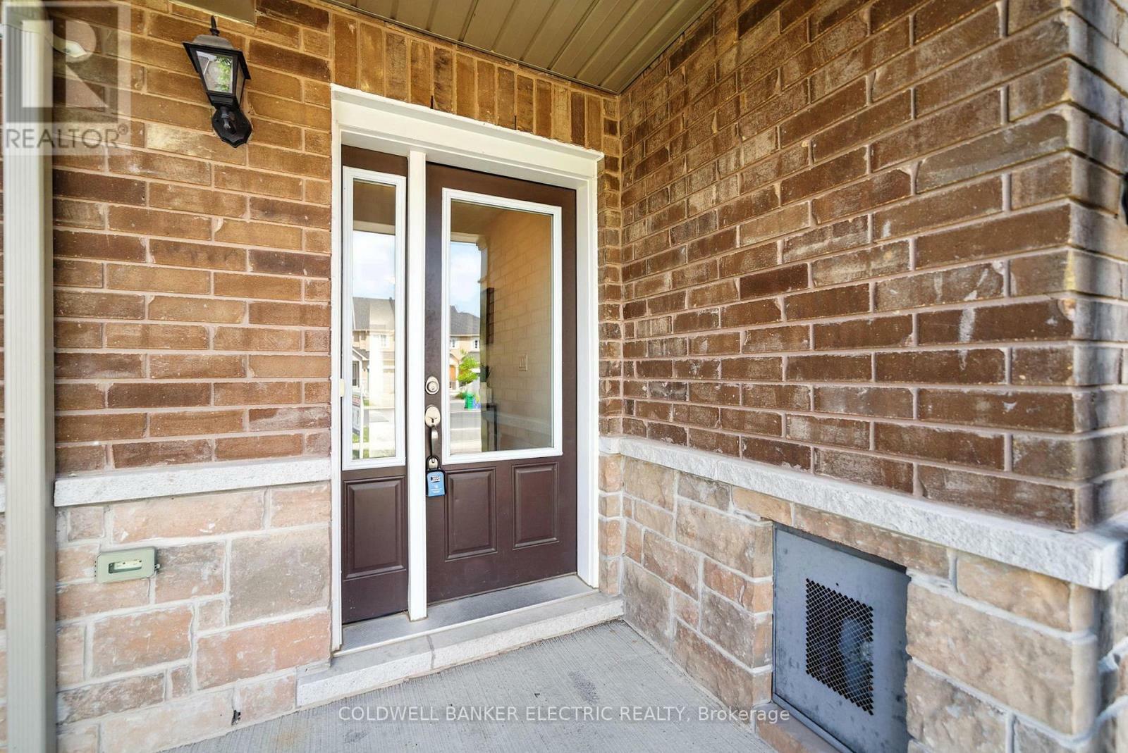 Photo de la propriété:  1651 Hetherington Drive  ON K9L 0G6 
