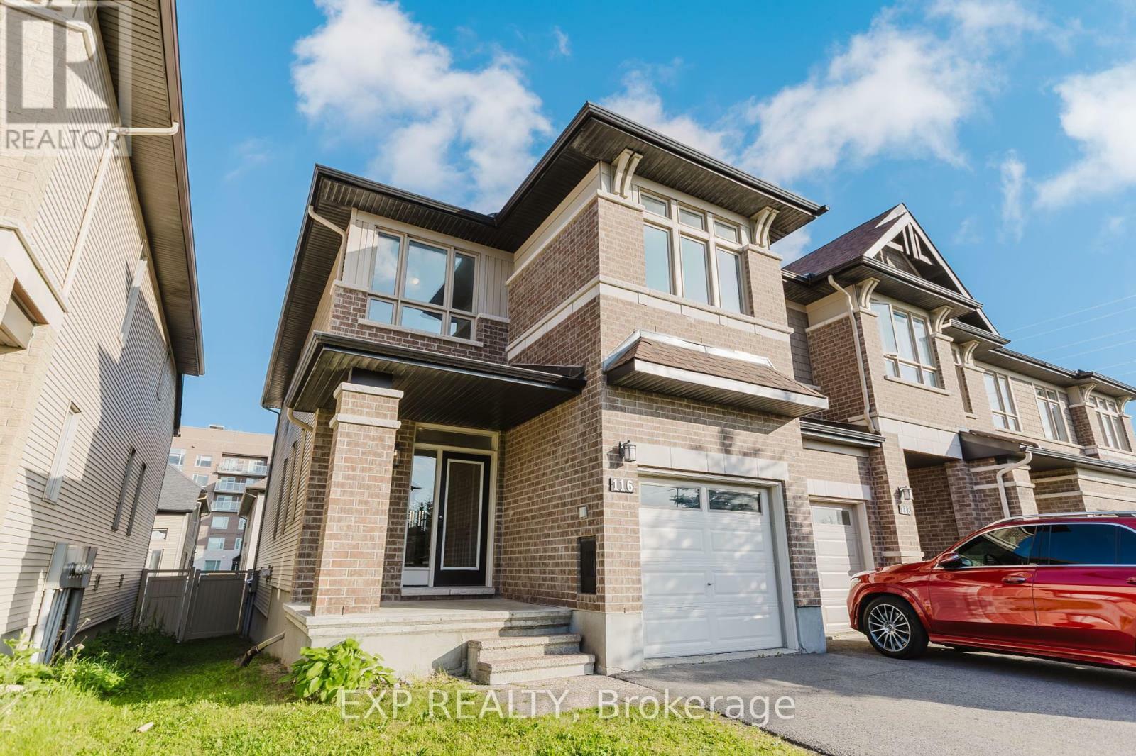 Photo de la propriété: 116 Popplewell Crescent ON K2J 5R3