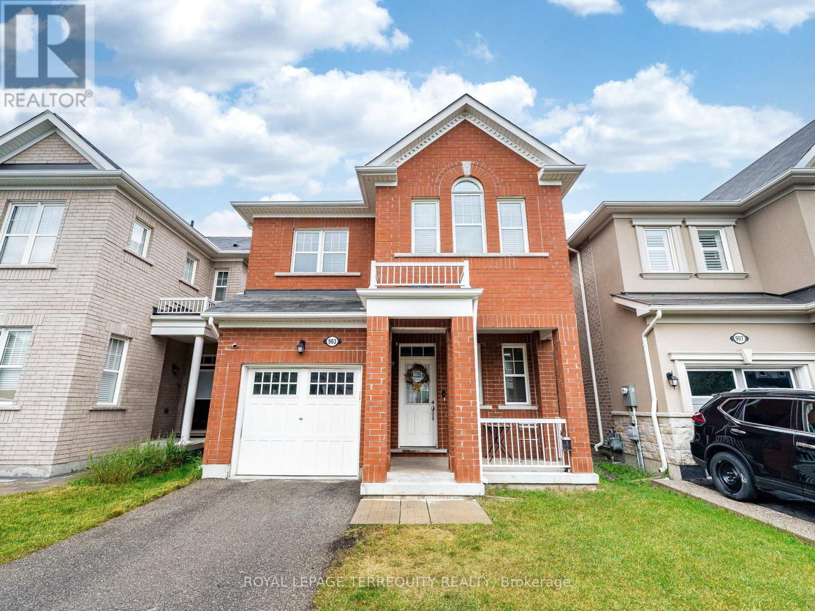 Property Photo: 903 Penson Crescent ON L9T 8Z8